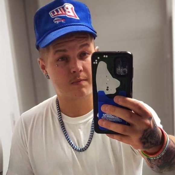 Meet your Posher, Michael - Picture 4 of 16